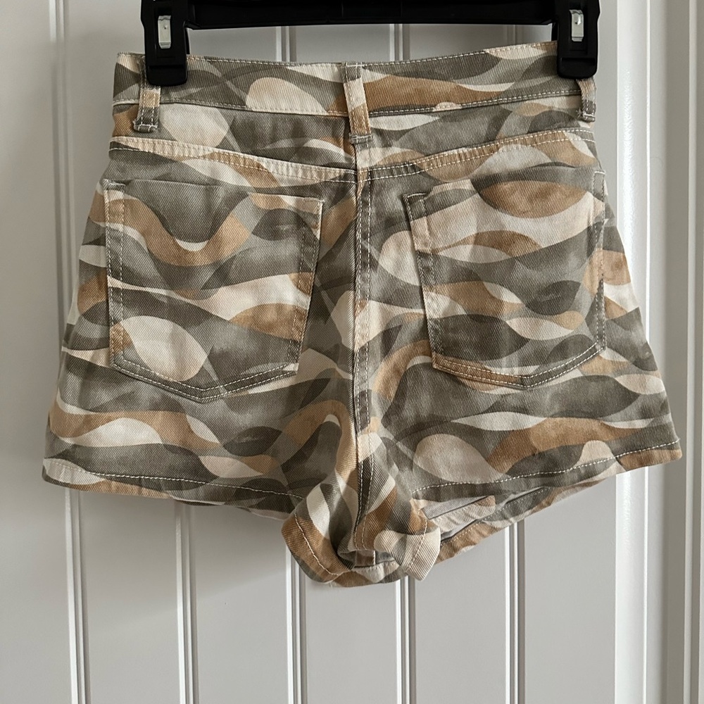 Forever 21 Abstract Patterned Skort - image 3